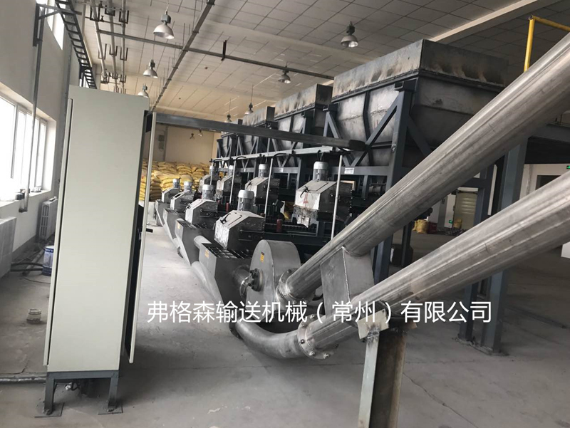  管鏈輸送機